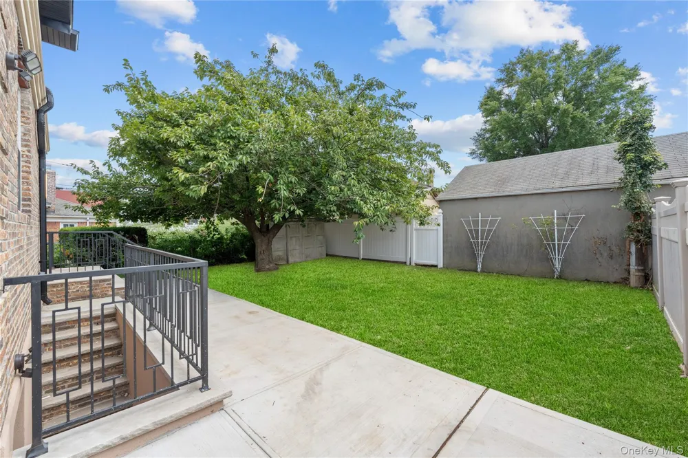 172-12 65th Avenue Fresh Meadows, NY 11365