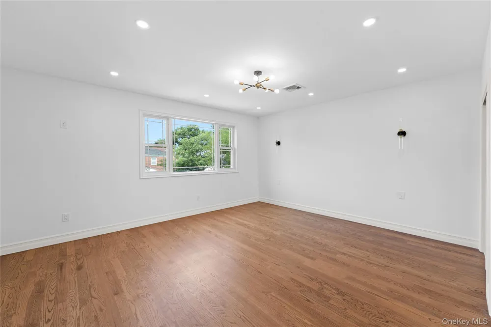 172-12 65th Avenue Fresh Meadows, NY 11365