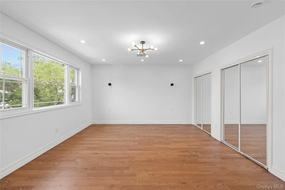 172-12 65th Avenue Fresh Meadows, NY 11365