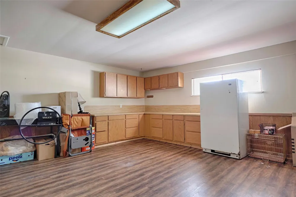 604 Market Street Hallettsville, TX 77964