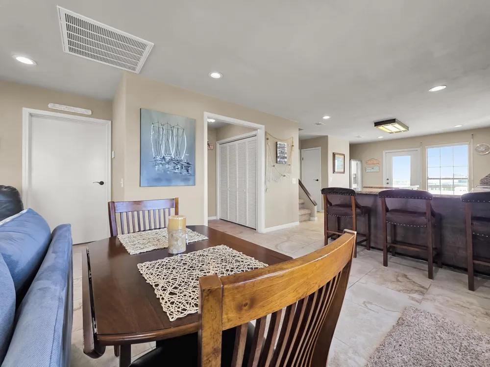1301 Monkhouse Drive Crystal Beach, TX 77650