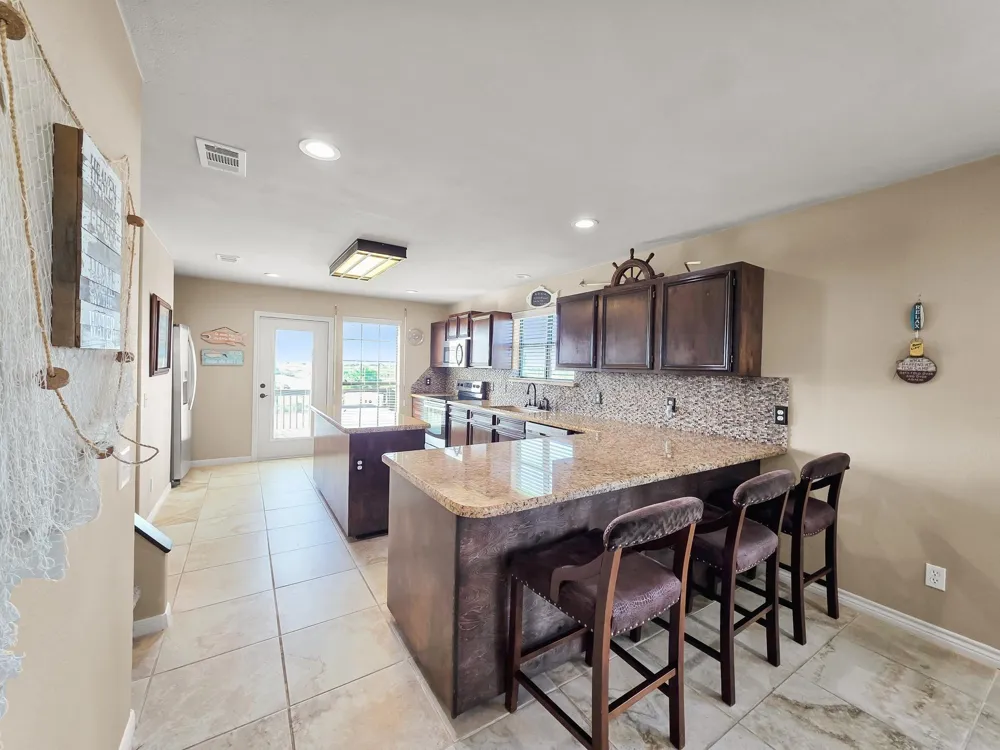 1301 Monkhouse Drive Crystal Beach, TX 77650