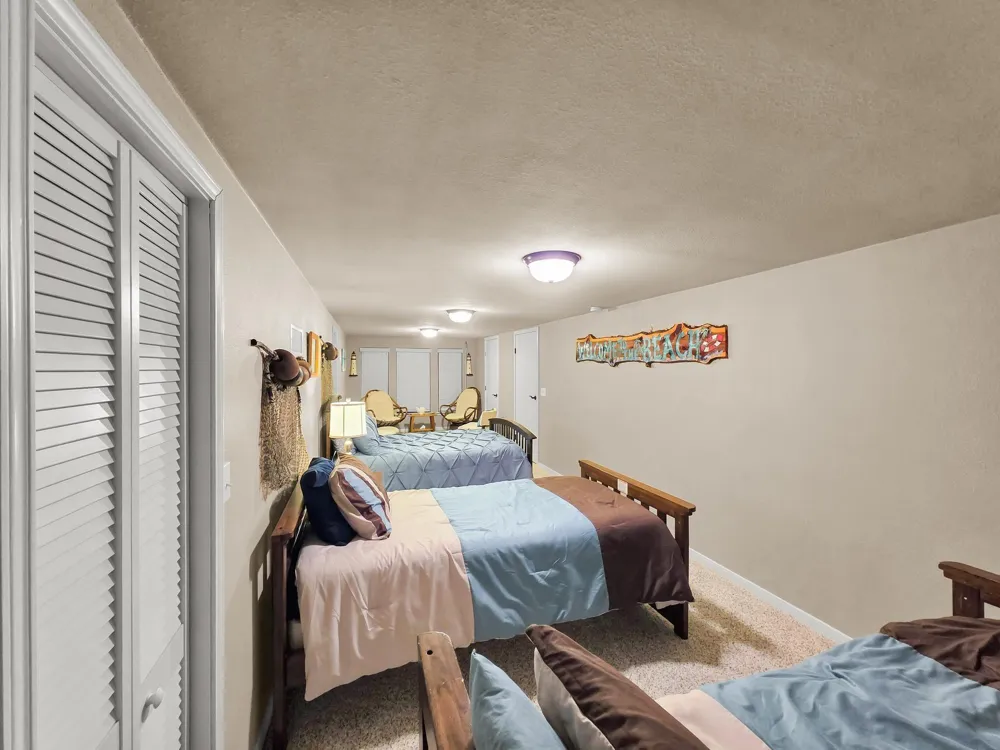 1301 Monkhouse Drive Crystal Beach, TX 77650