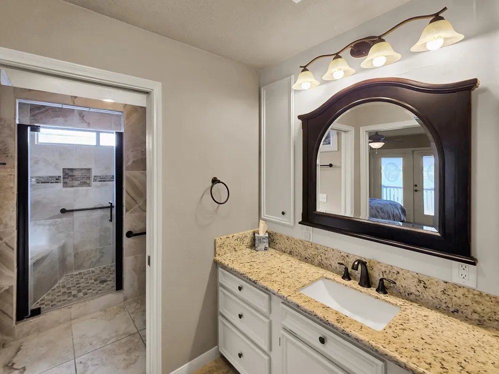 1301 Monkhouse Drive Crystal Beach, TX 77650