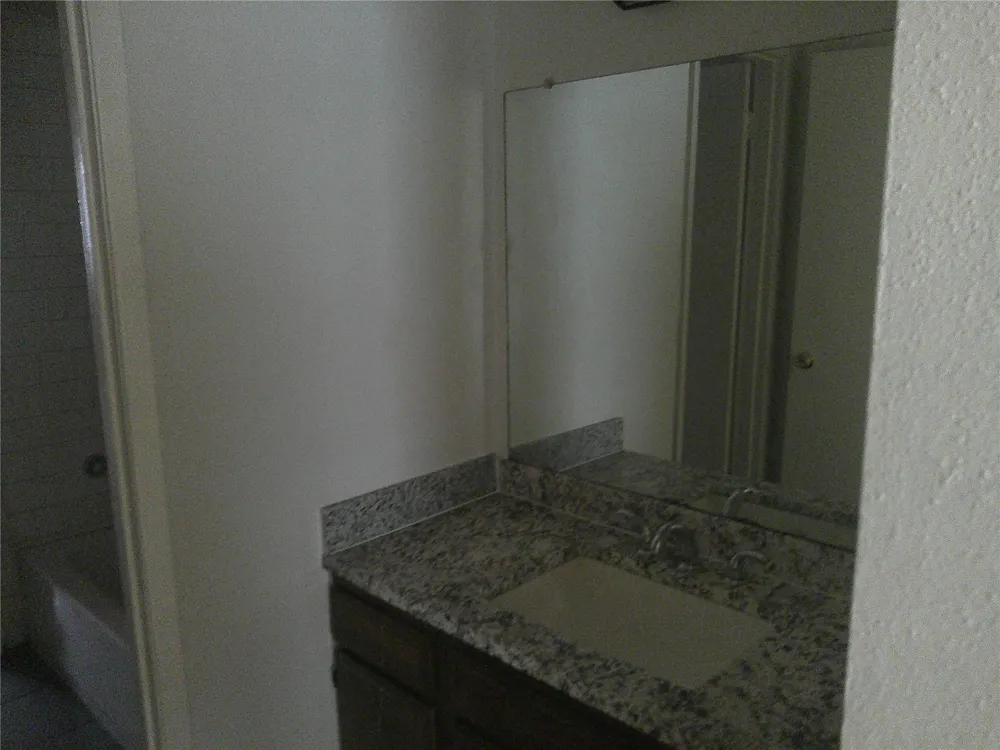 5771 Easthampton Drive #B Houston, TX 77039