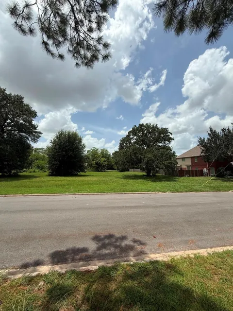 1611 Airline Drive