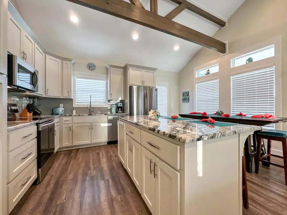 911 S Tinkle Lane Crystal Beach, TX 77650