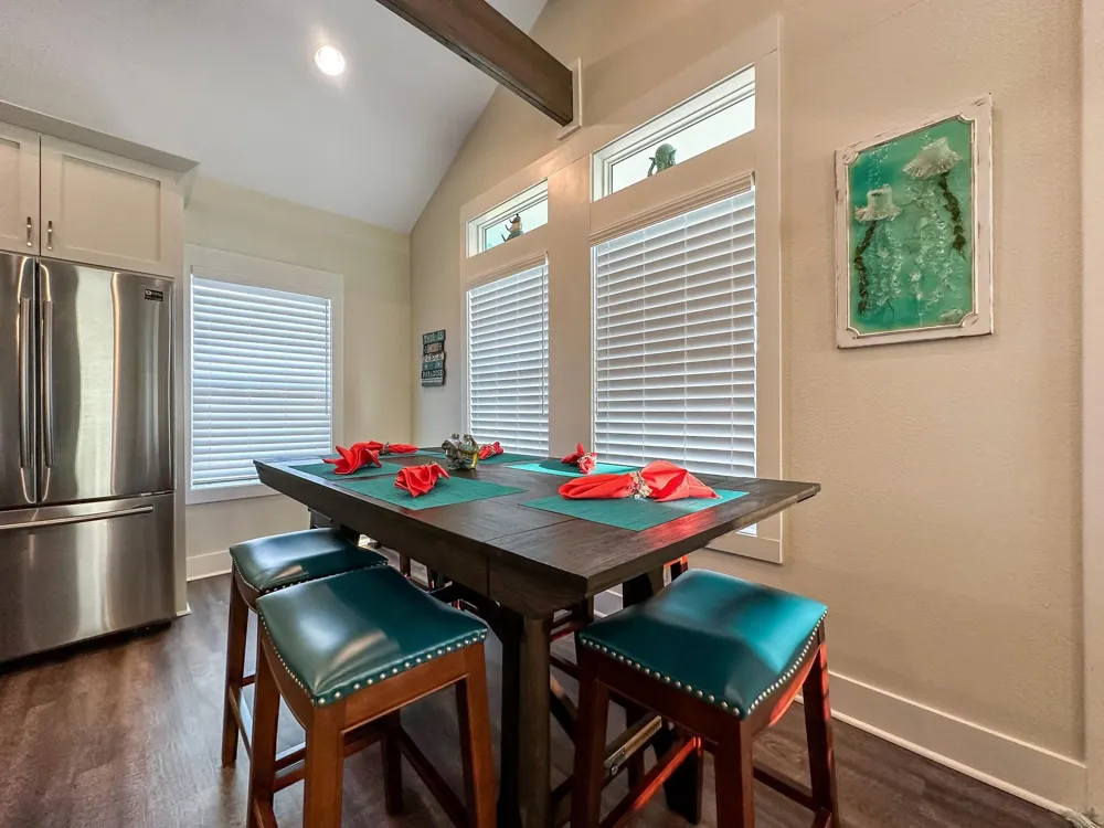 911 S Tinkle Lane Crystal Beach, TX 77650
