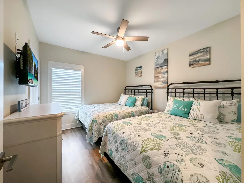 911 S Tinkle Lane Crystal Beach, TX 77650