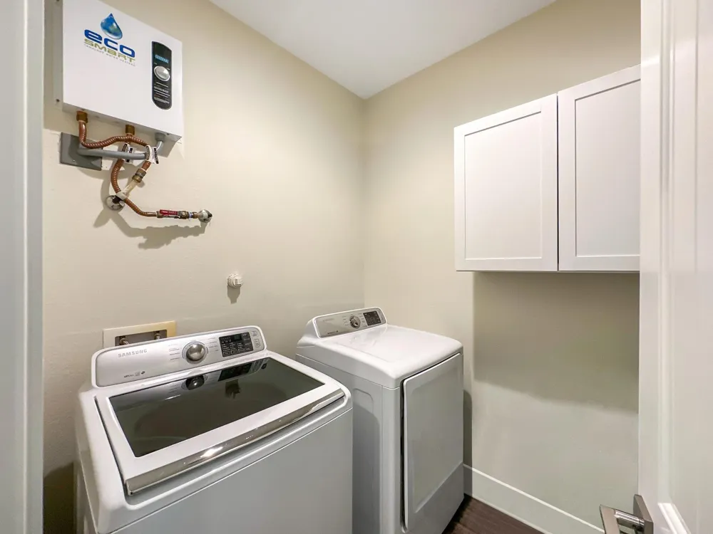 911 S Tinkle Lane Crystal Beach, TX 77650
