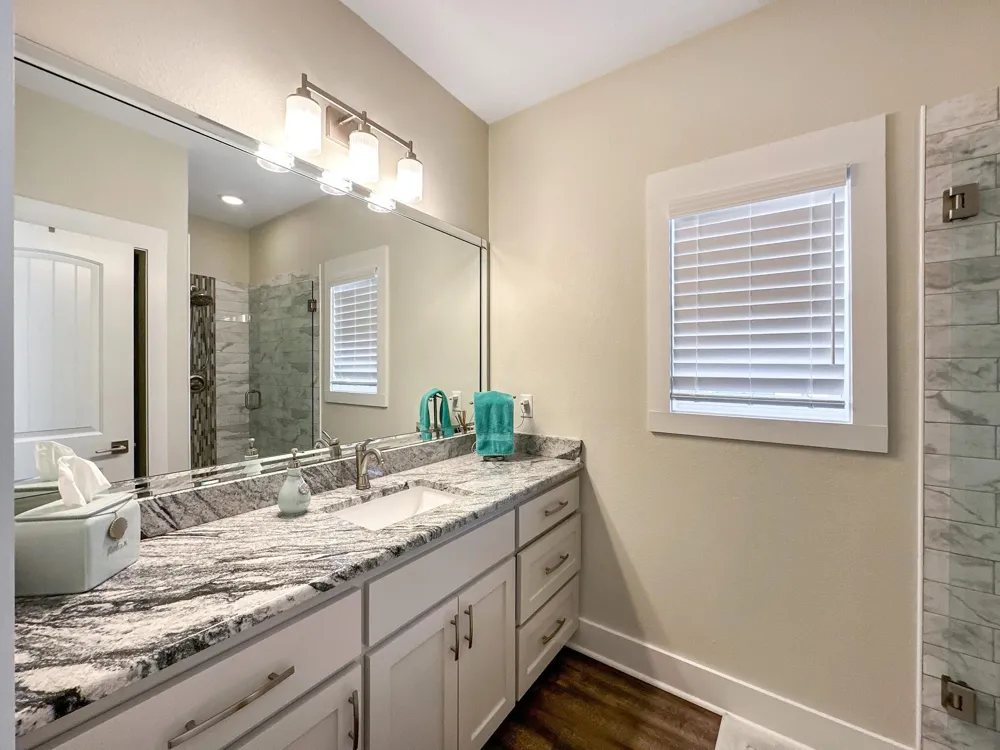 911 S Tinkle Lane Crystal Beach, TX 77650