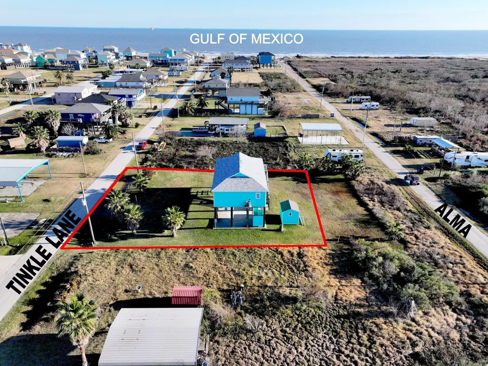 911 S Tinkle Lane Crystal Beach, TX 77650