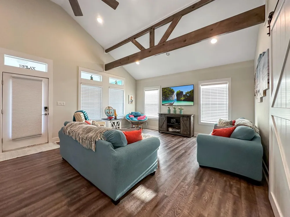 911 S Tinkle Lane Crystal Beach, TX 77650