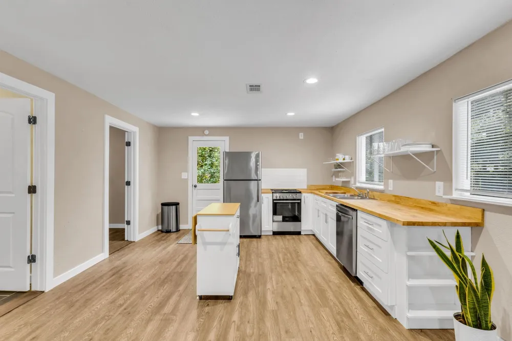 1007 S Pecan Street Woodville, TX 75979