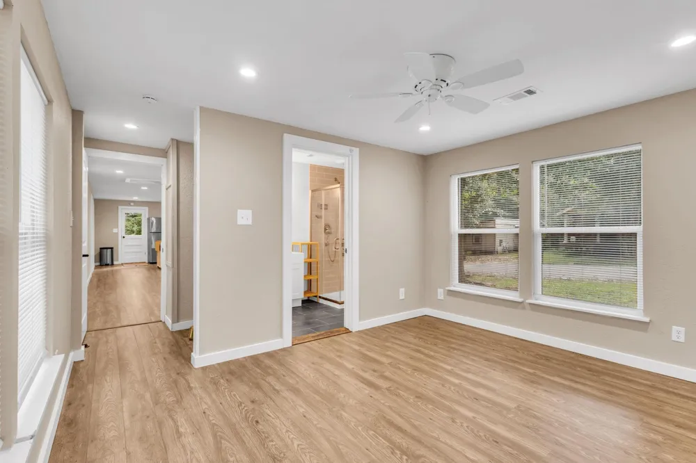 1007 S Pecan Street Woodville, TX 75979