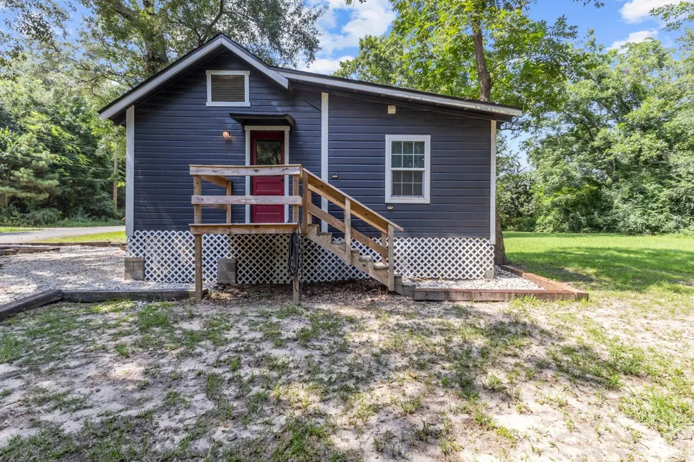 1007 S Pecan Street Woodville, TX 75979