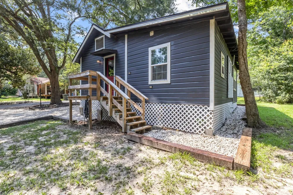 1007 S Pecan Street Woodville, TX 75979
