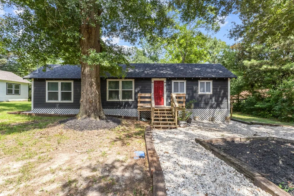 1007 S Pecan Street Woodville, TX 75979