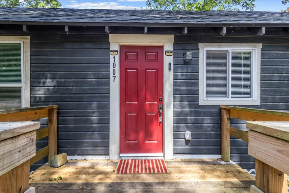 1007 S Pecan Street Woodville, TX 75979