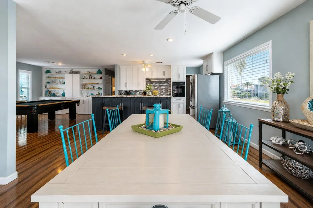 238 Bamaku Bend Tiki Island, TX 77554