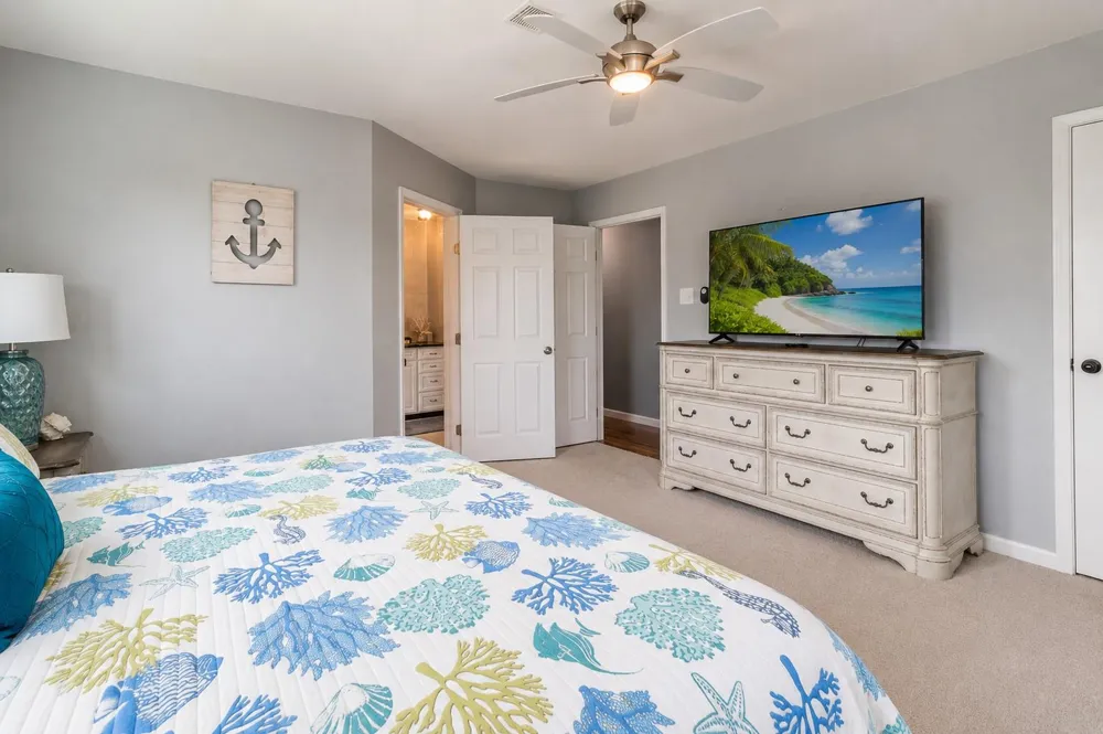 238 Bamaku Bend Tiki Island, TX 77554