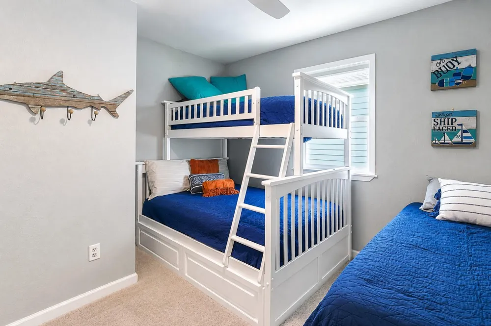238 Bamaku Bend Tiki Island, TX 77554