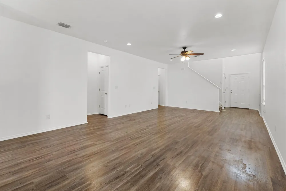 2814 High Castle San Antonio, TX 78245