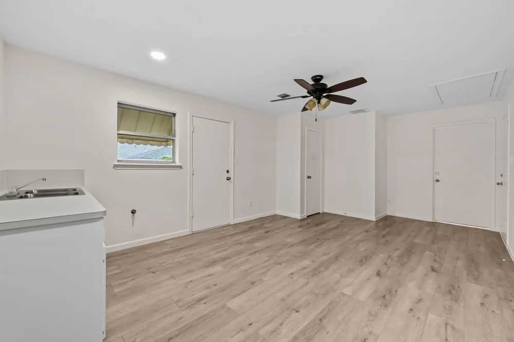 8022 Bayside Boulevard Beach City, TX 77523