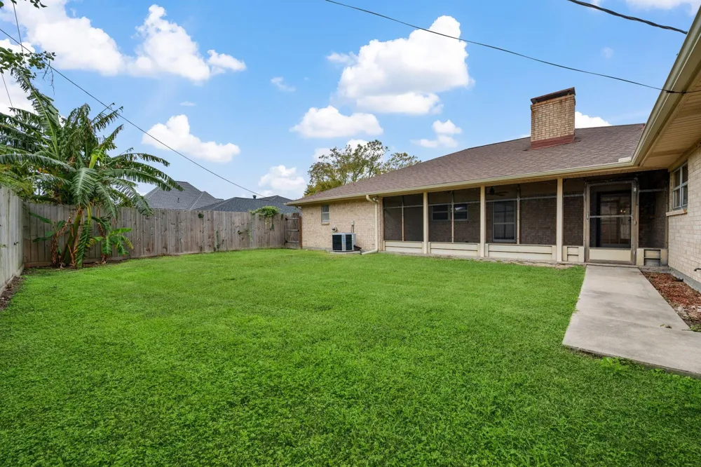8022 Bayside Boulevard Beach City, TX 77523