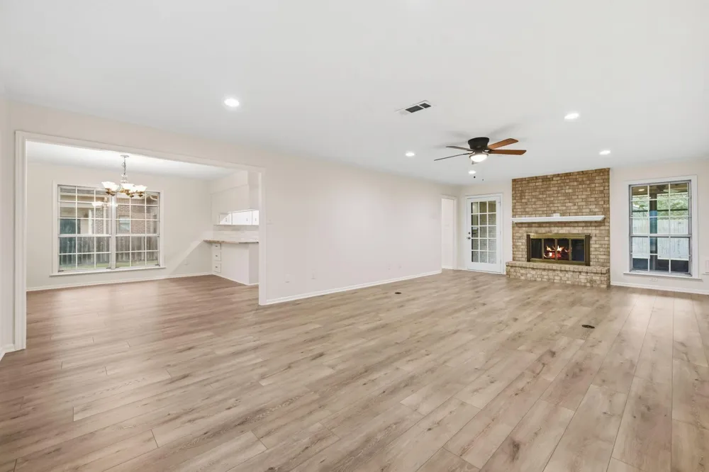 8022 Bayside Boulevard Beach City, TX 77523