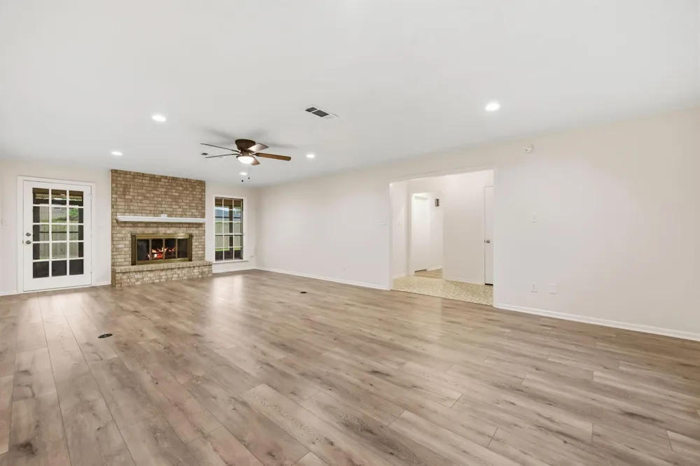 8022 Bayside Boulevard Beach City, TX 77523
