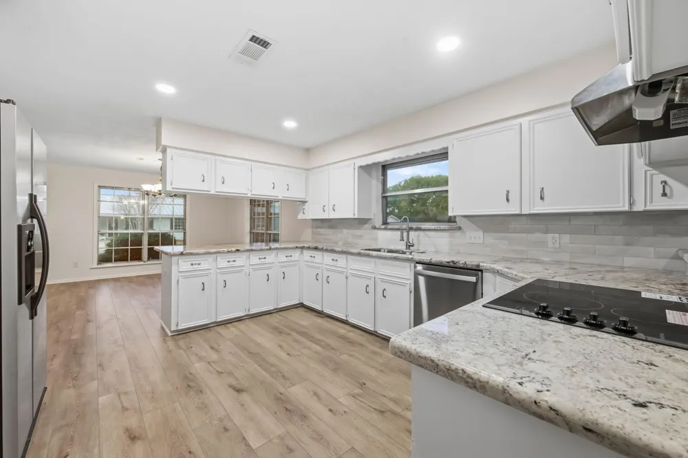 8022 Bayside Boulevard Beach City, TX 77523