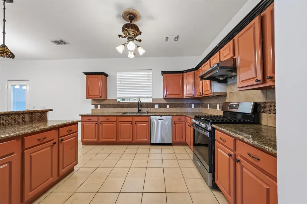 12214 Doe Meadow Drive Stafford, TX 77477