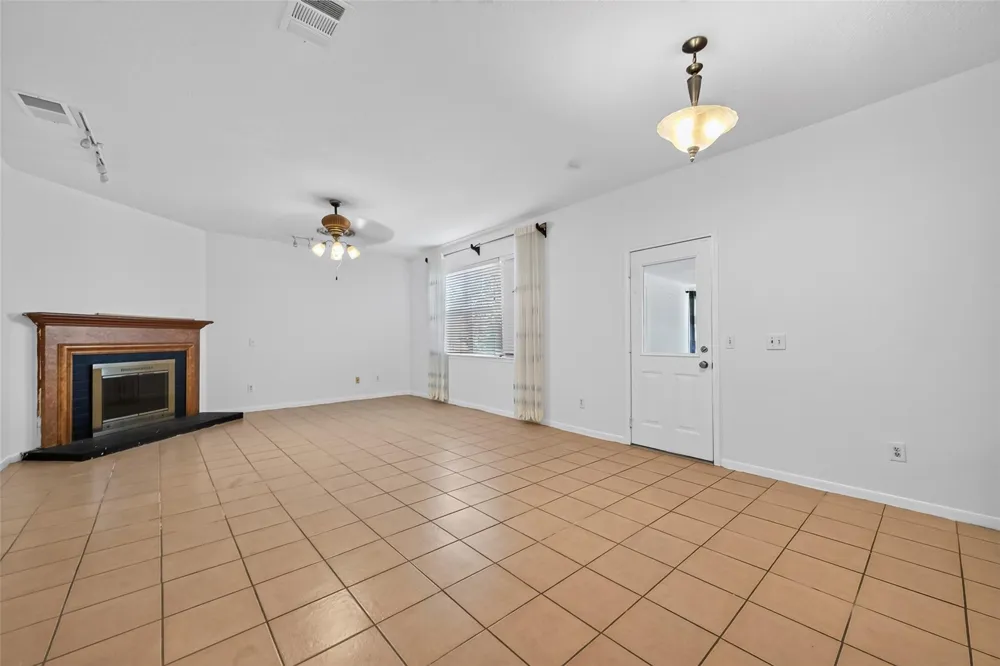 12214 Doe Meadow Drive Stafford, TX 77477