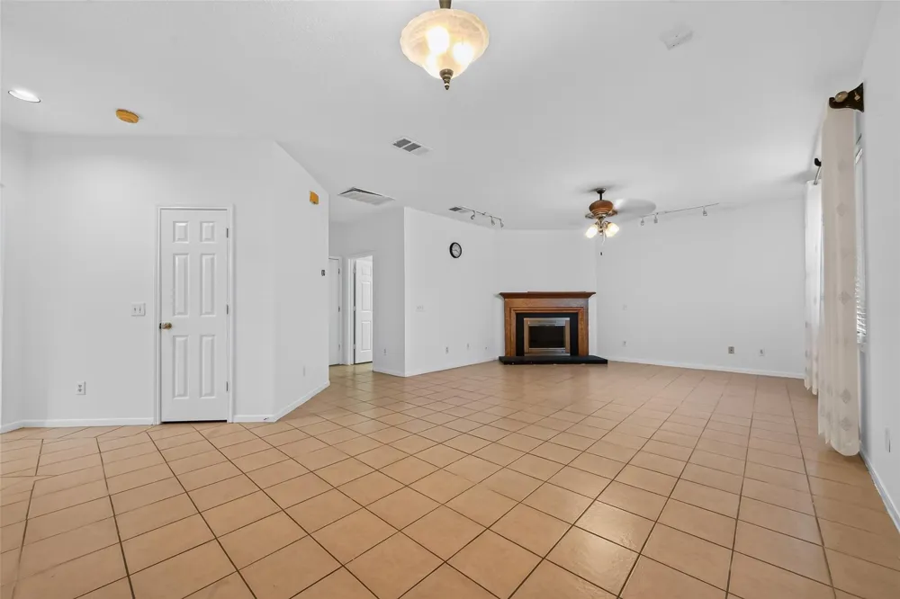 12214 Doe Meadow Drive Stafford, TX 77477