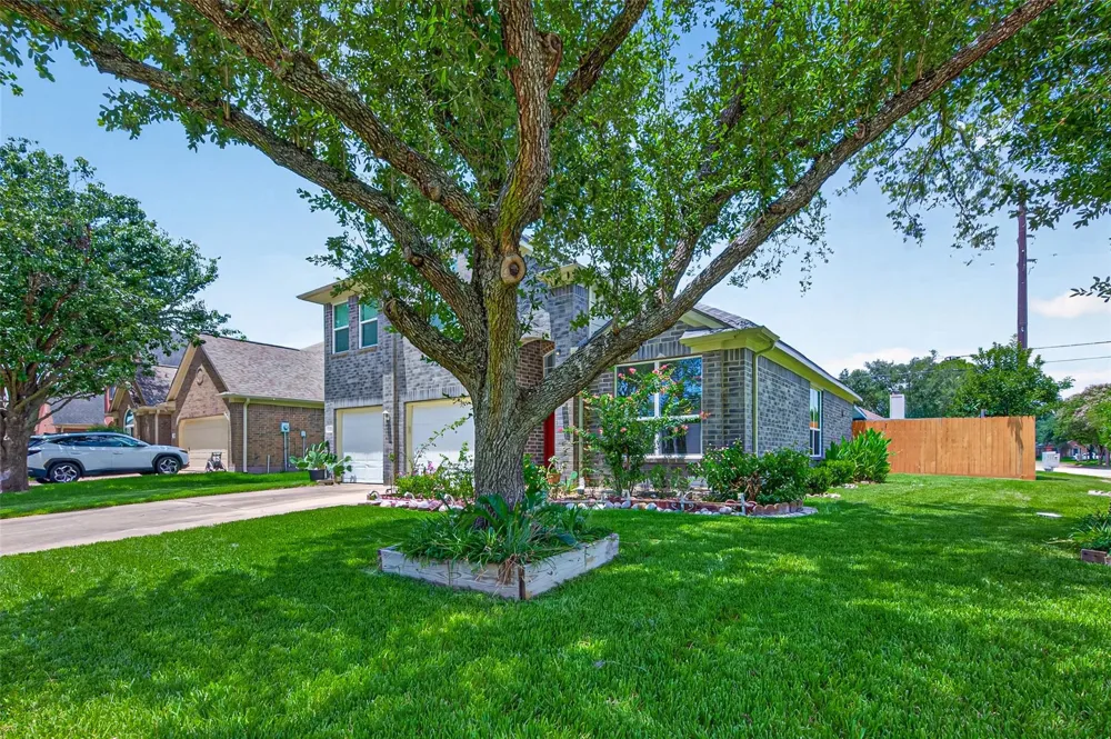 12214 Doe Meadow Drive Stafford, TX 77477