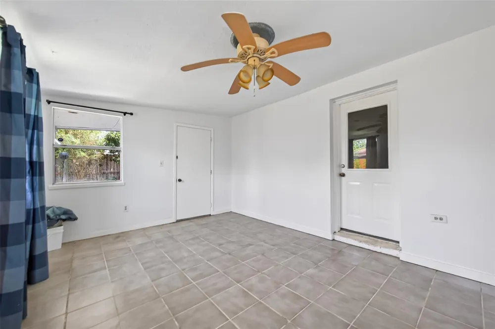 12214 Doe Meadow Drive Stafford, TX 77477