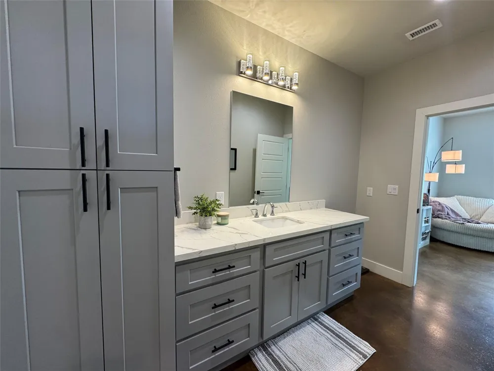 23495 Henson Road Montgomery, TX 77356