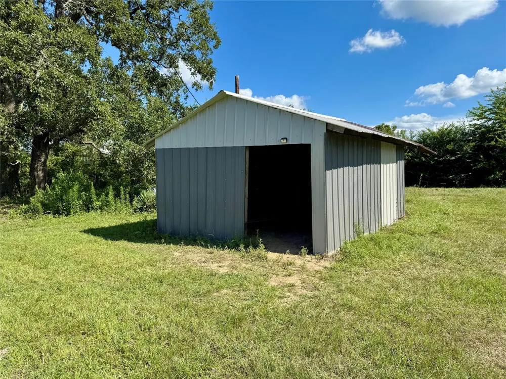 23495 Henson Road Montgomery, TX 77356