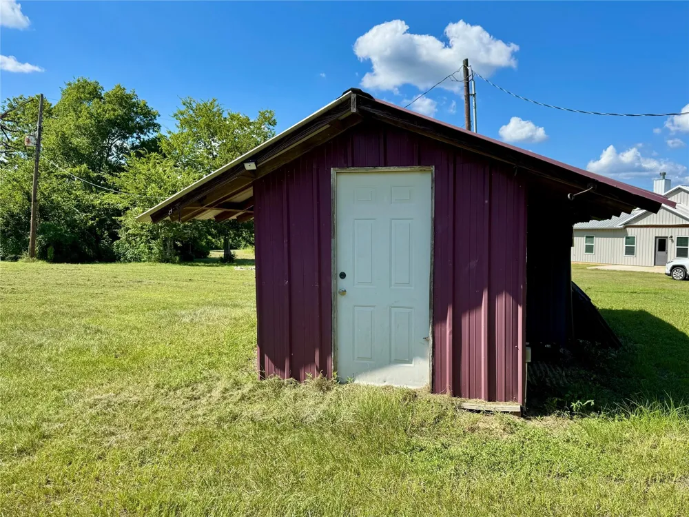 23495 Henson Road Montgomery, TX 77356