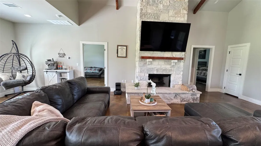 23495 Henson Road Montgomery, TX 77356