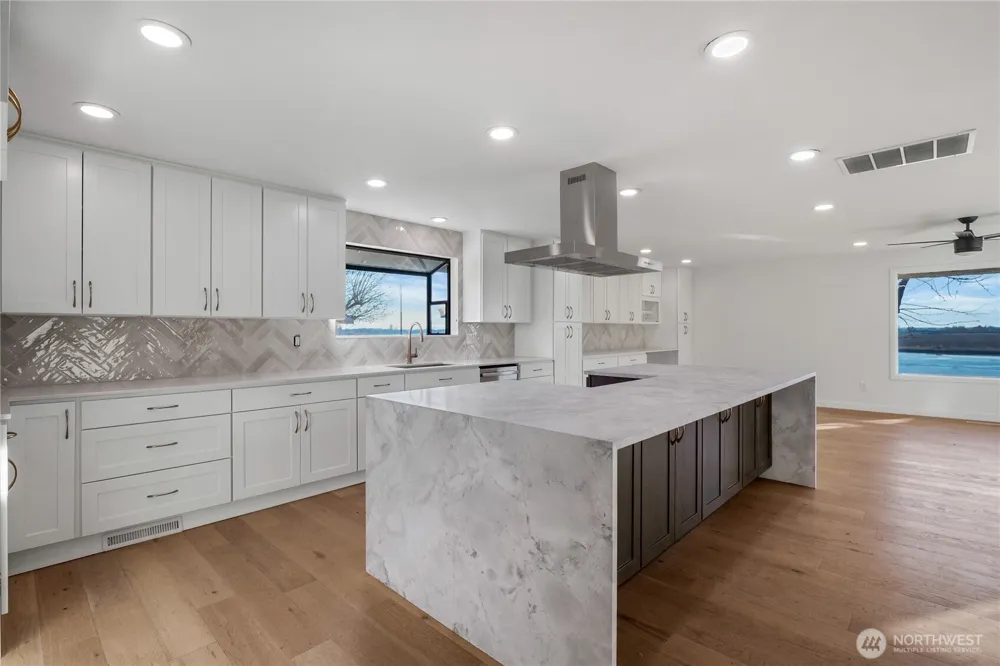 306 Crestview Drive Moses Lake, WA 98837