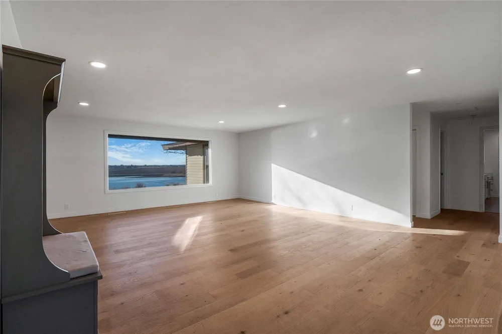 306 Crestview Drive Moses Lake, WA 98837
