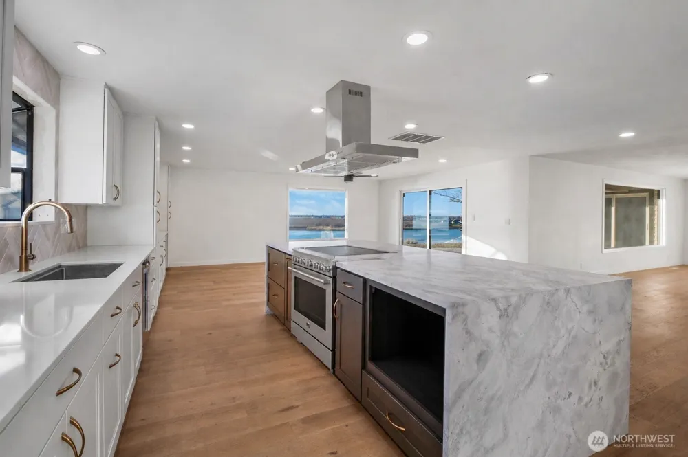 306 Crestview Drive Moses Lake, WA 98837