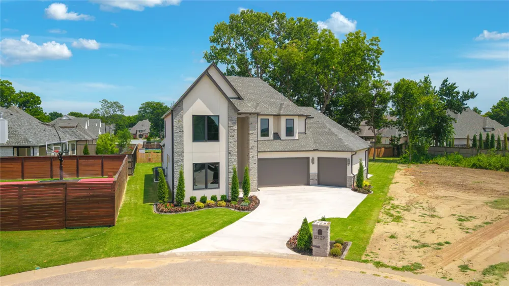 12229 S 65th Place E Bixby, OK 74008