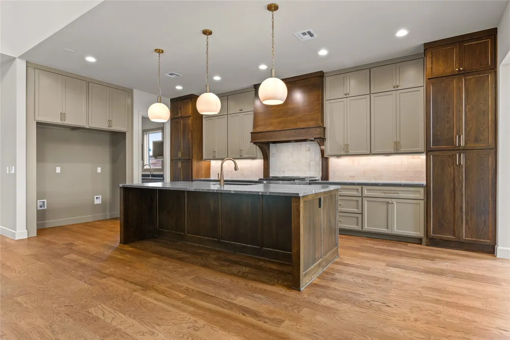 12229 S 65th Place E Bixby, OK 74008