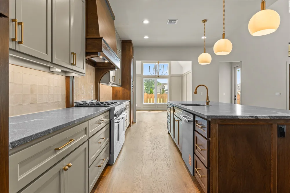 12229 S 65th Place E Bixby, OK 74008