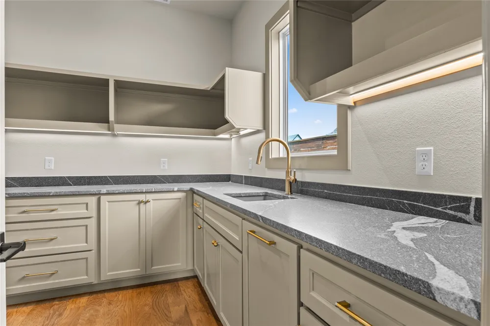12229 S 65th Place E Bixby, OK 74008