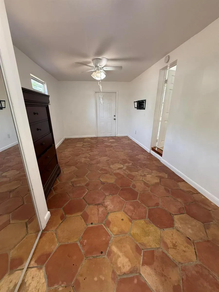 51 SW 13TH STREET Dania Beach, FL 33004