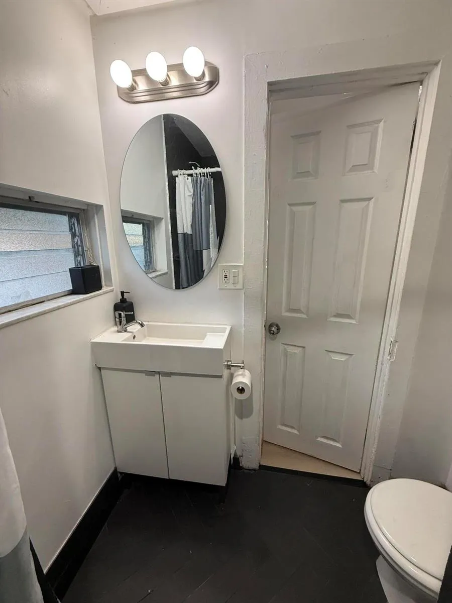 51 SW 13TH STREET Dania Beach, FL 33004